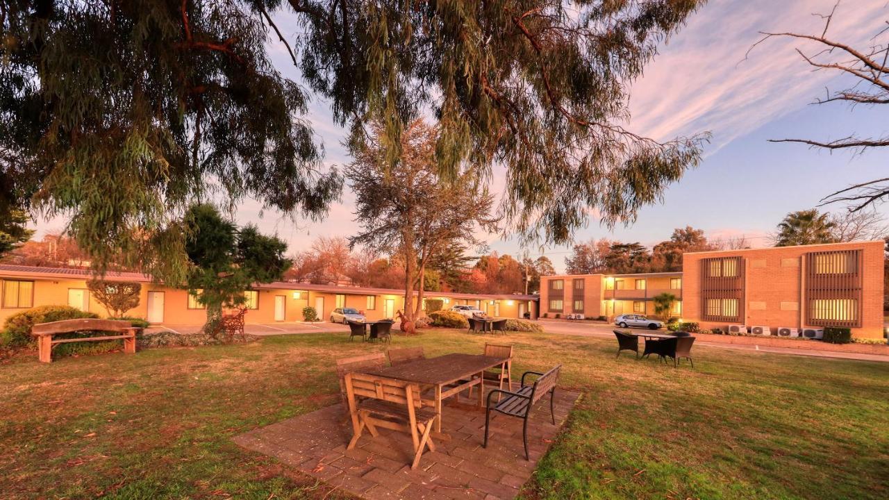Hamilton Hume Motor Inn Yass Esterno foto