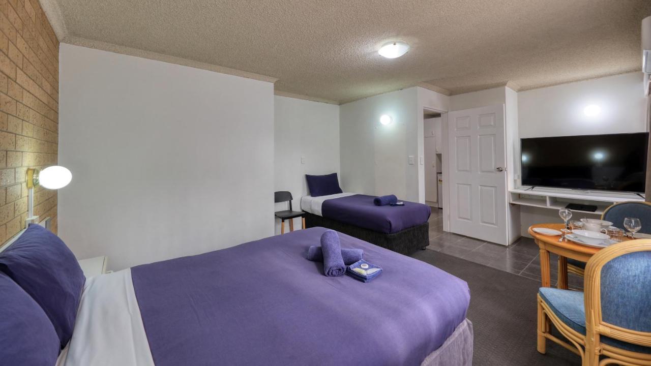 Hamilton Hume Motor Inn Yass Esterno foto
