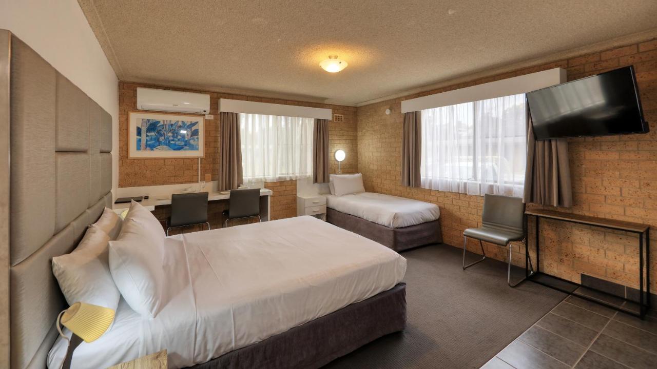 Hamilton Hume Motor Inn Yass Esterno foto