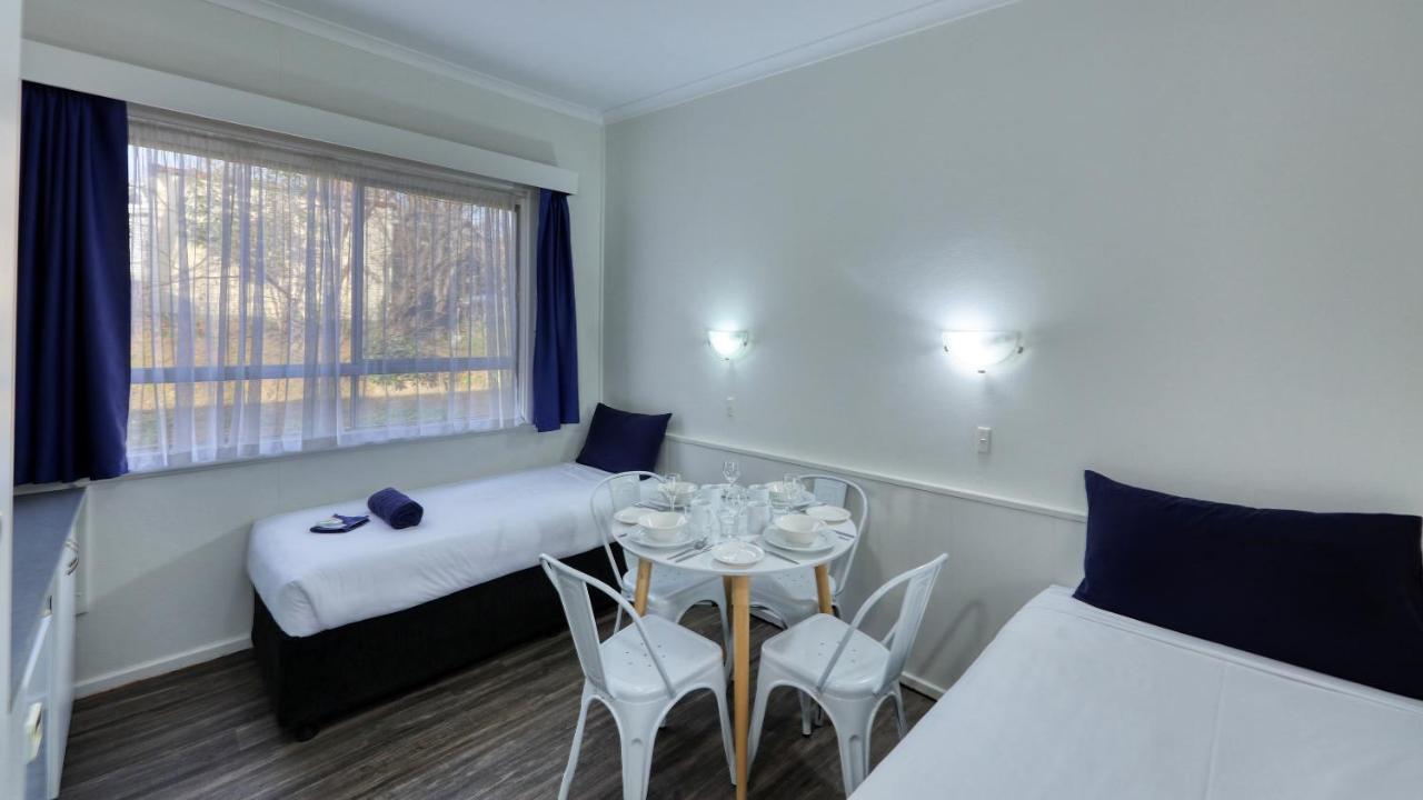 Hamilton Hume Motor Inn Yass Esterno foto